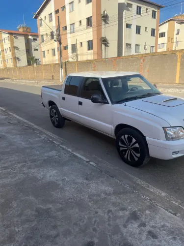 Chevrolet S10 P-up Colina 2.8 TDI 4x2/4x4 CD Dies. 2011