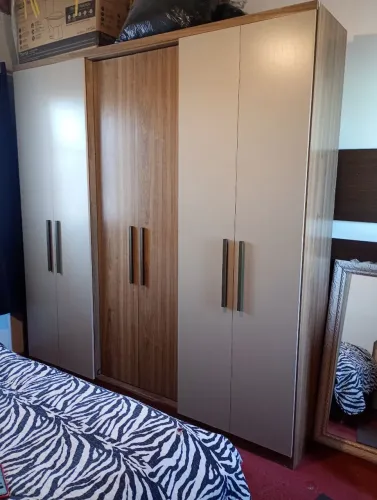 Guarda roupa casal 6 portas 2,10x2,20