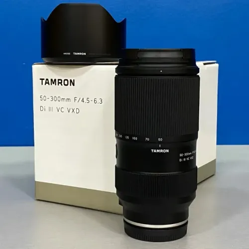 Tamron 50-300mm f/4.5-6.3 Di III VC VXD- NOVA
