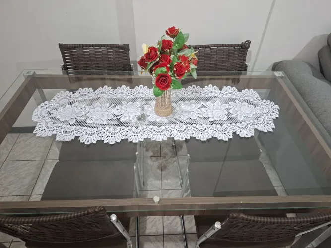 Mesa de jantar 4 cadeiras