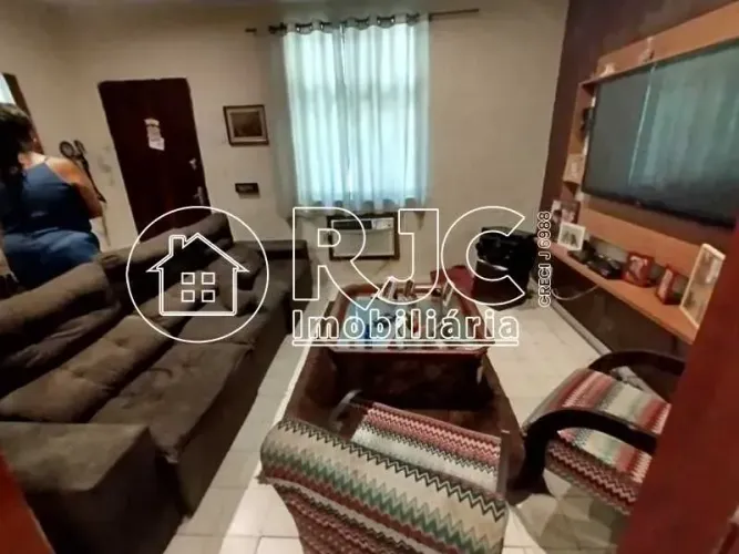 Imóvel para venda possui 200 metros quadrados com 3 quartos em Vila Isabel - Rio de Janeir