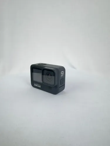 GoPro HERO9 Black + 3 Baterias, Carregador e Kit Acessórios