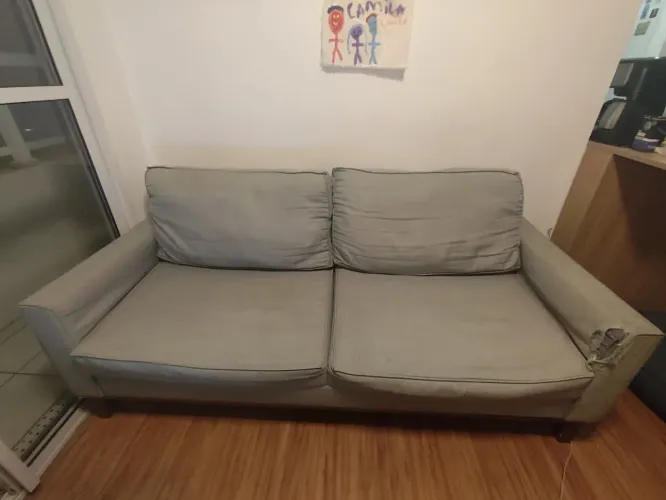 Sofá 3 lugares Beny base madeira linho cotton cinza - BAIXOU O PREÇO!