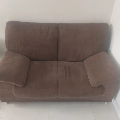 Sofá de dois lugares