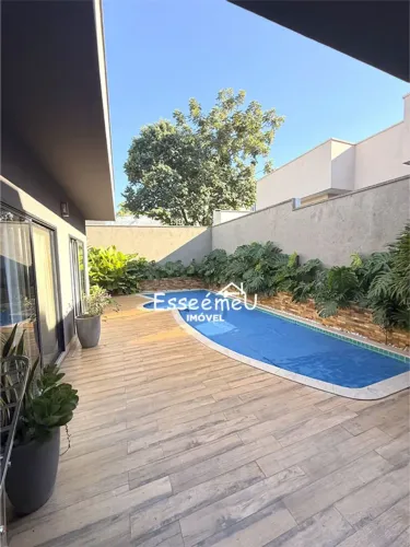 Linda casa térrea rica em armários, 4 quartos com energia solar, Condomínio do Lago - Goiâ