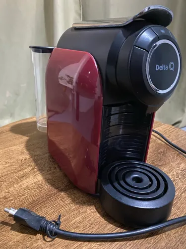 Cafeteira Delta Q $100 estado de nova 