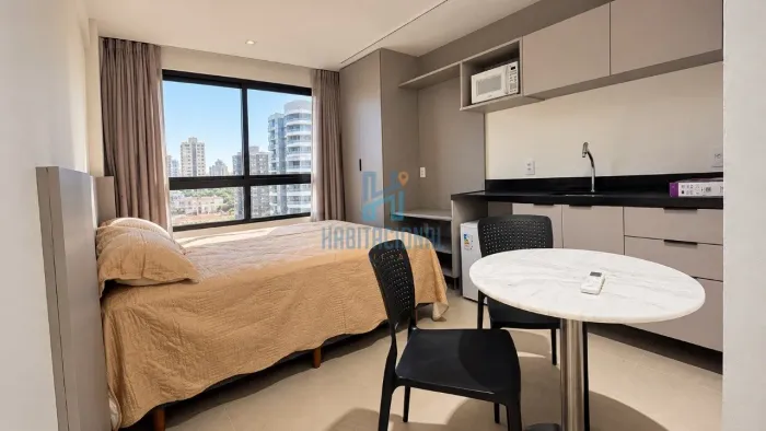 APARTAMENTO MOBILIADO COM 1 SUÍTE PARA LOCAÇÃO NO LIVING TIROL | 18 M²