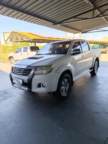 Toyota Hilux CD D4-d 4X4 3.0 TDI Dies. Mec. 2014