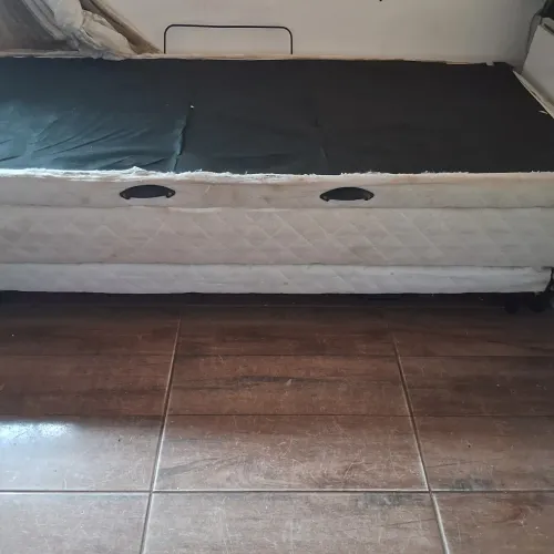 Cama box solteiro 3 em. Com bau