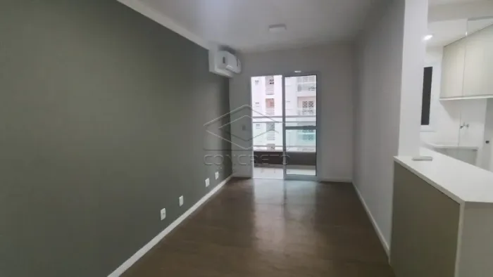 Apartamento à venda com sacada e 2 dormitórios, sendo 1 suíte no Quinta Ranieri em Bauru/S