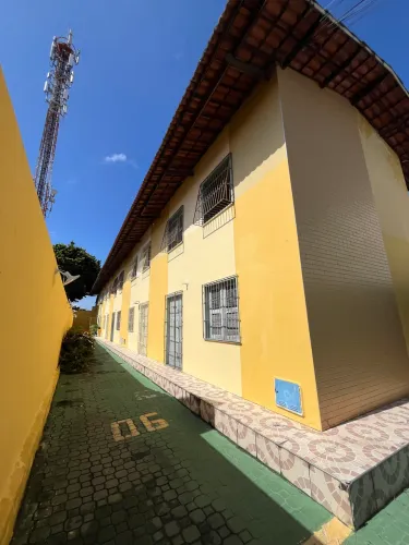 SUPER OPORTUNID Alugo casa em condom no Rod Teófilo - sem taxa de condomínio 