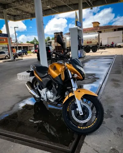 CB300R 2012 VALOR A NEGOCIAR
