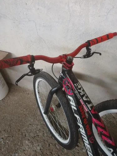 Vende-se bike alfameq