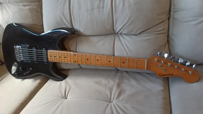 Guitarra Giannini Super Sonic GG05 - Um Clássico Brasileiro e Peça de Coleção