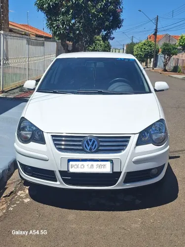 Volkswagen Polo Sed. Comfort. 1.6 MI Tot. Flex 8V 2011