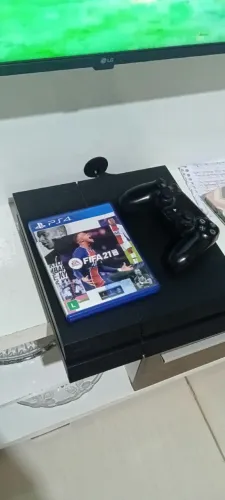 PlayStation 4 fat ps4 fat , 1 jogo midia fisica fifa 21 e 2 jogos digital gta 5 spider man