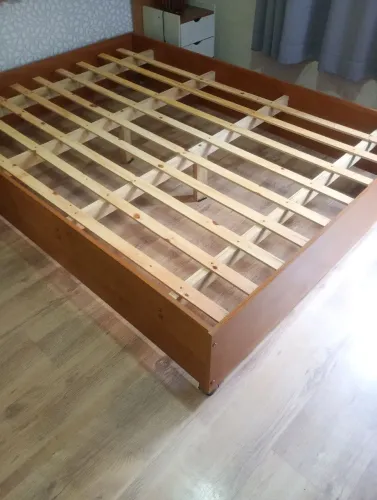 Base cama box casal.