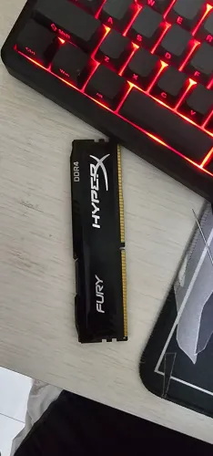 Memória RAM Fury preto 16GB 1 HyperX HX424C15FB/16<br>R$ 639,99<br>Mercado Livre<br>(2k+)