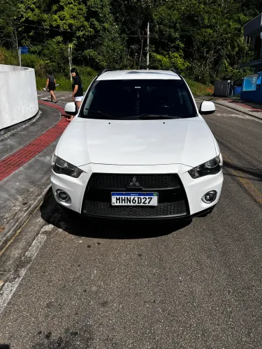 Mitsubishi Outlander 2.4 16V 170cv Aut. 2011