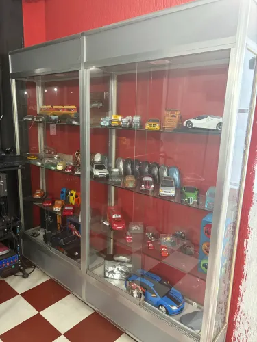 Expositor de vidro 1800,00