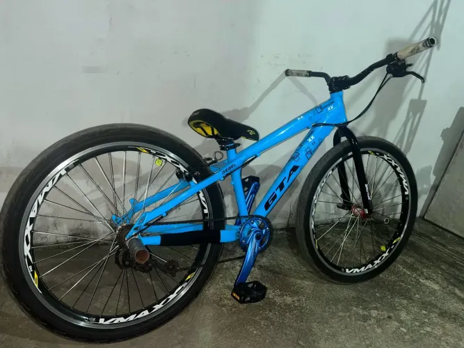 Bicicleta GTA REBEL