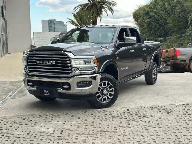 Ram 3500 Limited Longhorn 6.7 TB CD Diesel 2022