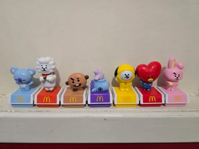 Coleção completa BT21 McDonald's BTS