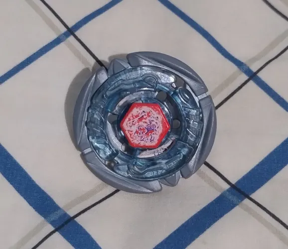 Beyblade Flame Bull 105WB - Metal Fight Beyblade, Takara Tomy