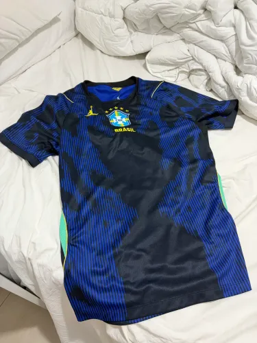 Camisa Brasil x jordan original tamanho M