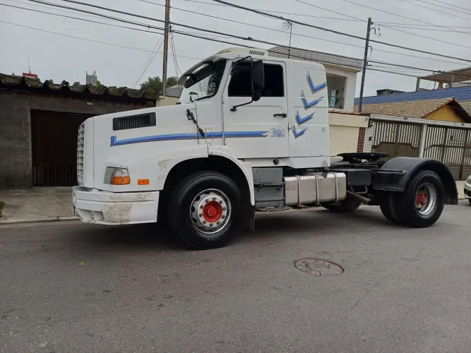 Volvo NL10 340 4x2 completo  