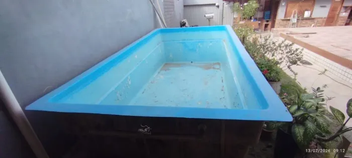 PISCINA DE FIBRA USADA