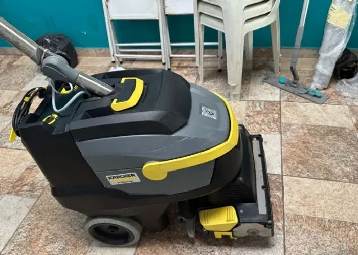 Imbatível só hj 02/06 Karcher 35/12 novíssima 