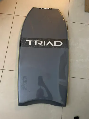 OPORTUNIDADE Prancha Bodyboard TRIAD nova 39 