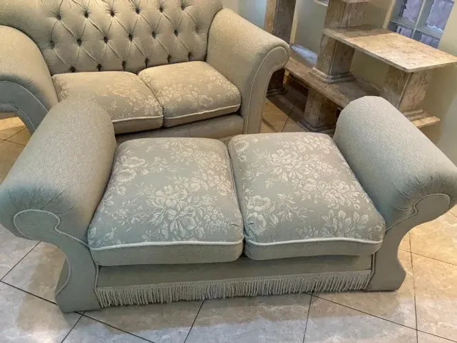 Conjunto Sofá Clássico Capitonê Verde 3 peças (2 e 3 Lugares + Recamier) Impermeabilizado