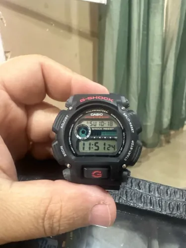 Vendo g-shock original zero sem uso.