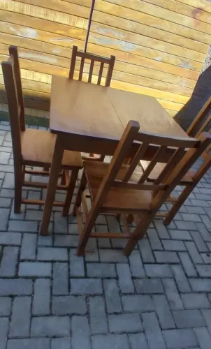 Mesa + 4 Cadeiras Em Eucalipto Envernizado