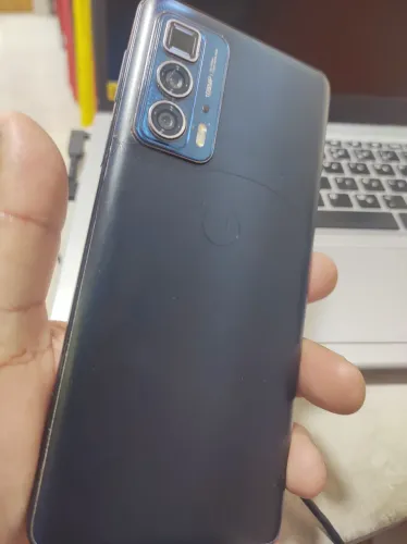 2 smartphone Motorola hyper e Edge 20 PRO
