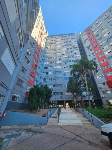 Seu novo lar no Partenon! Apartamento iluminado com lazer de clube