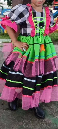 Vendo vestido de quadrilha infantil 