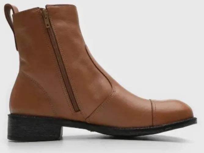 Bota Couro Pelica Caramelo Santa Lolla n° 40
