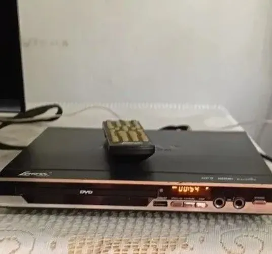 Dvd Player lenoxx com estrada usb e para microfone 