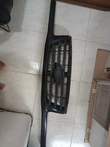 Grade dianteira original GM tracker até 2008 ou Vitara