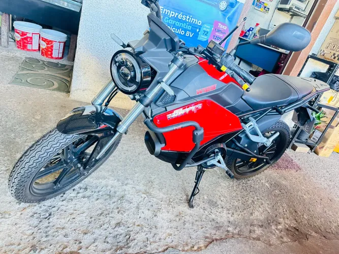 Moto eletrica 2023 novinha