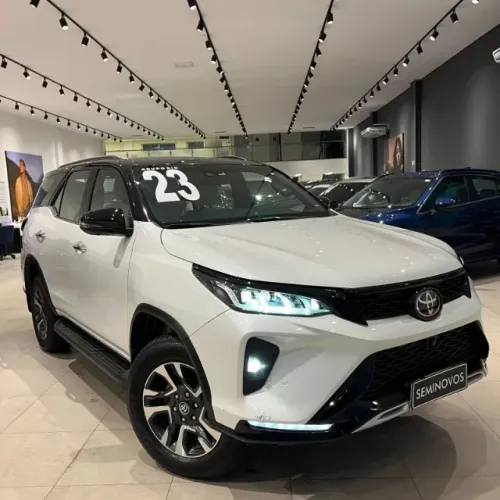 Toyota Hilux SW4 Diamond 2.8 TB 4X4 Die. Aut. 2023