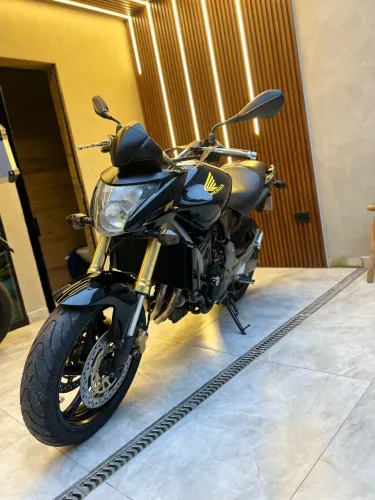 Hornet Cb600 preta 2009