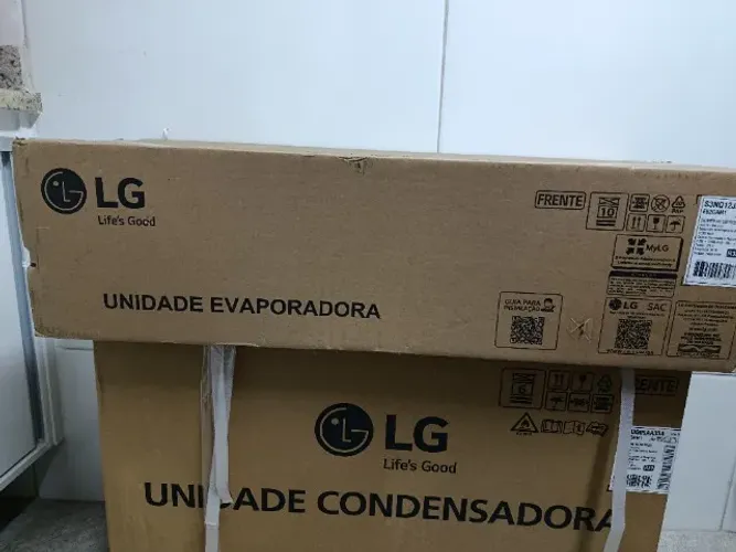 Evaporado 12.000 BTUs e Condensadora 9.000 BTUs LG dual inverter Nova na caixa