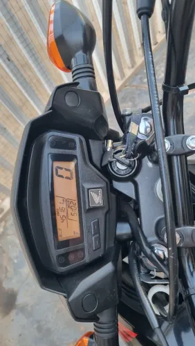 HONDA/NXR 160 BROS, super conservada, sem detalhes, particular.