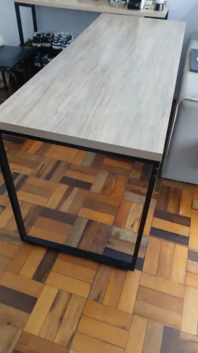 Mesa de escritório/ escrivaninha