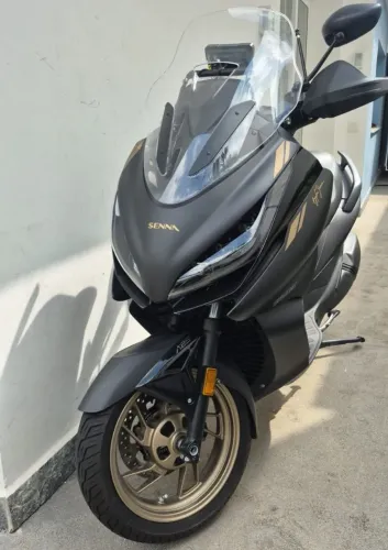 Zontes 350E muito nova.
