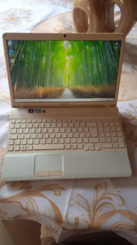 Notebook Intel i3 - Sony Vaio - Modelo PCG-71911-X - HD 500Gb - 4Gb MEM. DDR3